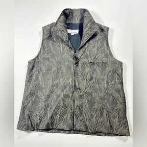 Woman’s Caroline Rose Zip Up Vest Size Medium​​